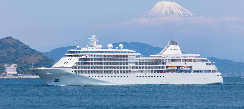Cruise Ship